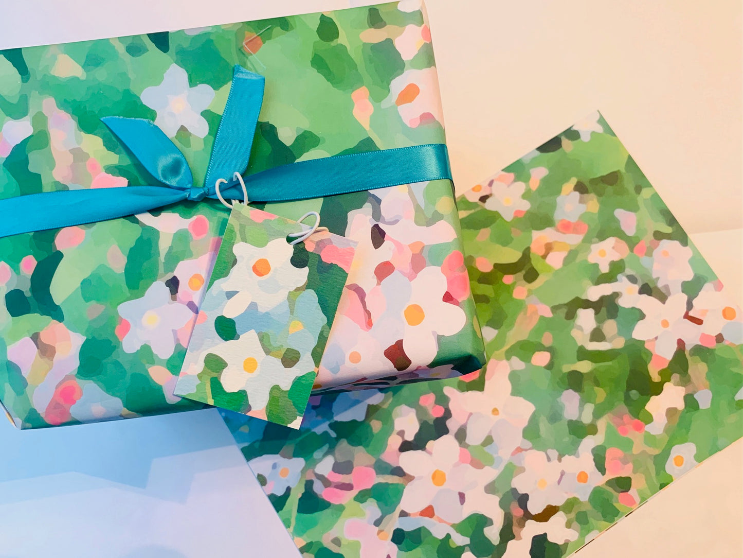 Pretty Forget-me-Nots Flowers Wrapping Paper with FREE GIFT TAG